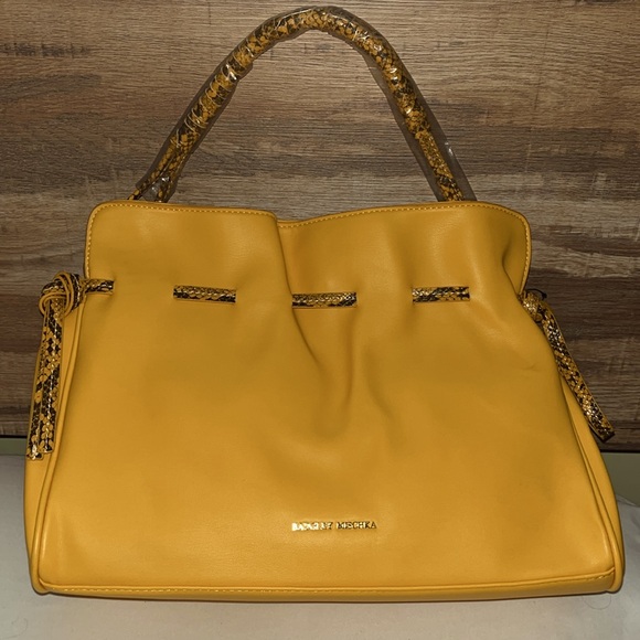 Badgley Mischka BNWT Mango Snakeskin Combo Vegan Leather Shoulder Bag In plastic - Picture 1 of 11